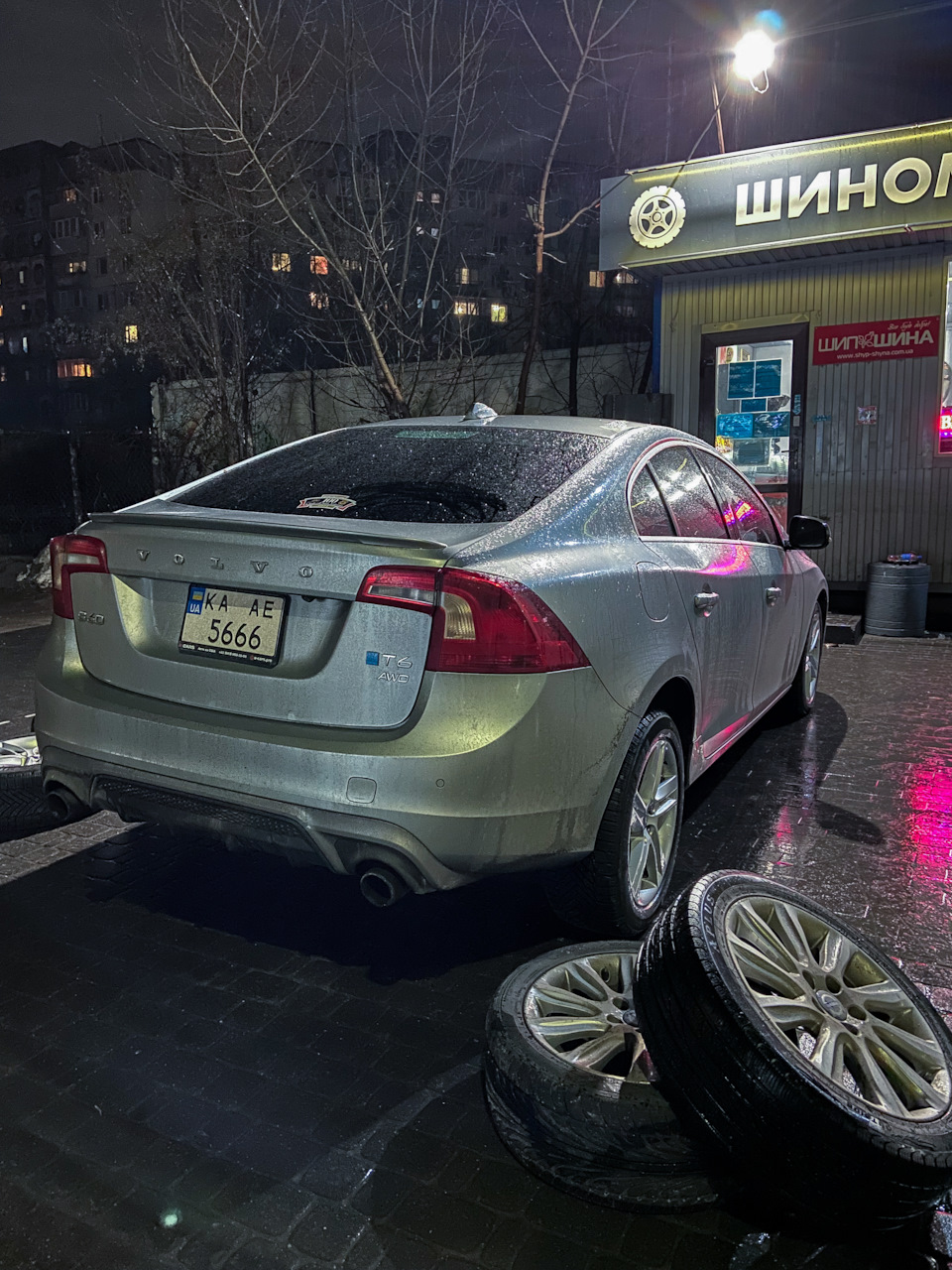 Фото в бортжурнале Volvo S60 (2G)