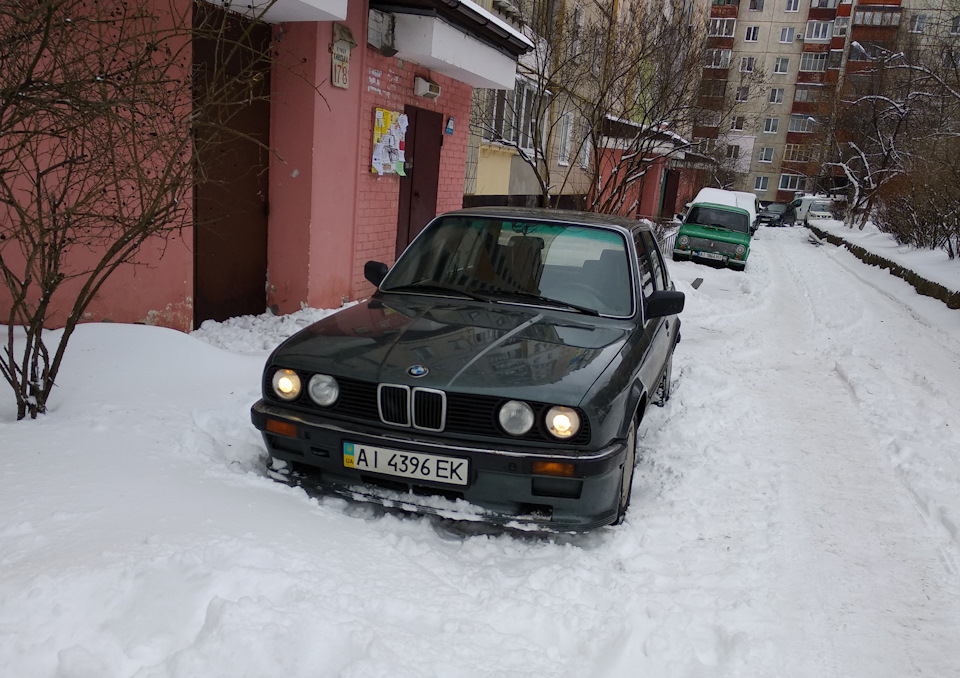 Фото в бортжурнале BMW 3 series (E30)