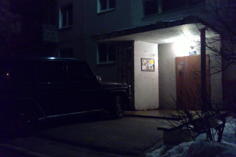 Давай тут на улице возле столба Москвичка отдается публично Давай тут на улице возле столба Москвичка отдается публично