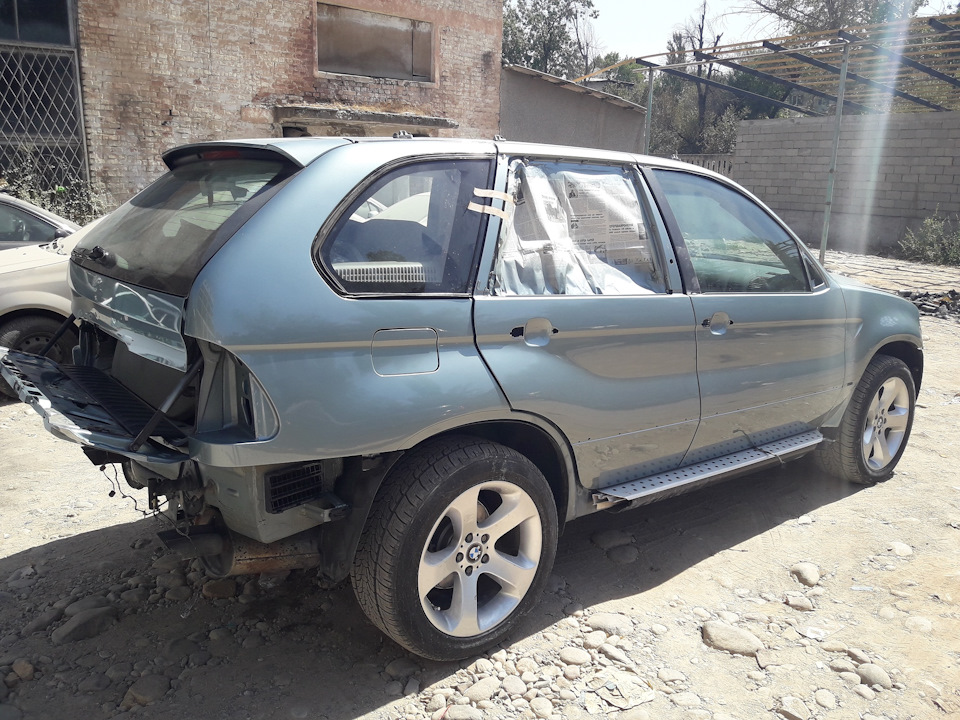Фото в бортжурнале BMW X5 (E53)