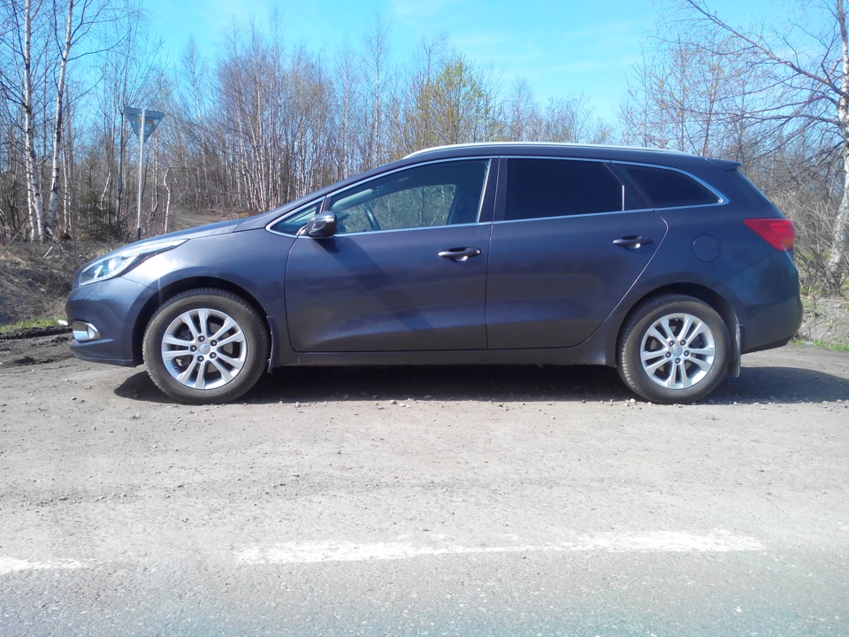 Фото в бортжурнале KIA Ceed SW (2G)