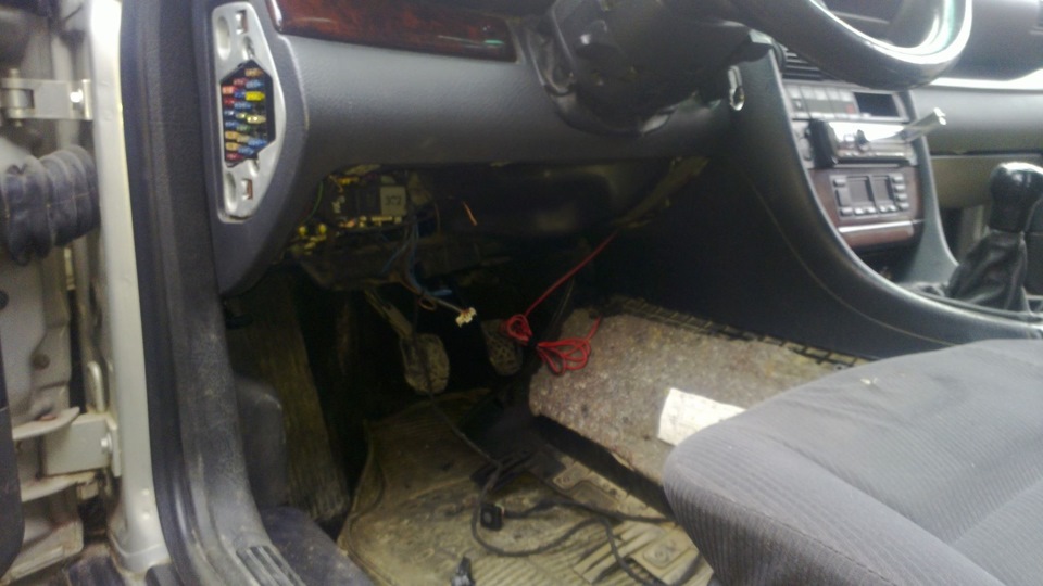 Фото в бортжурнале Audi 100 Avant (C4)