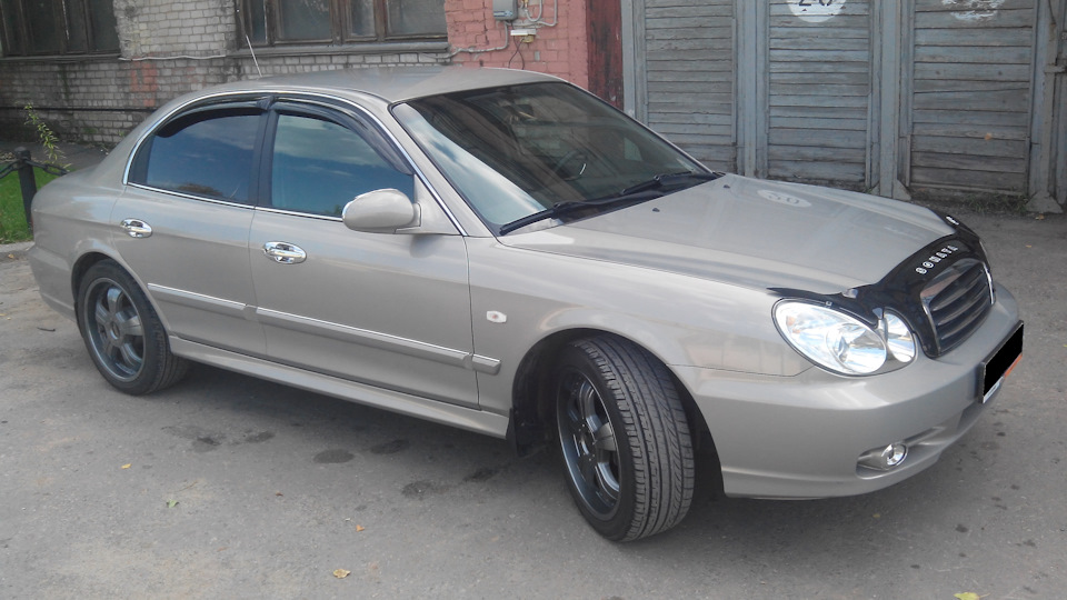 Hyundai Sonata Машина супер. Мотор V6