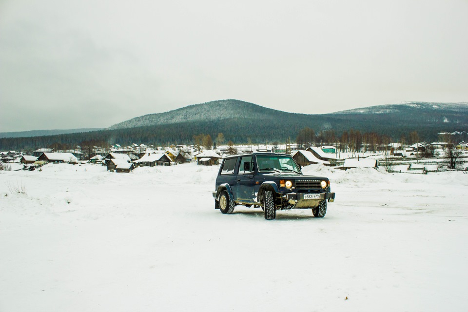 Фото в бортжурнале Mitsubishi Pajero (1G)
