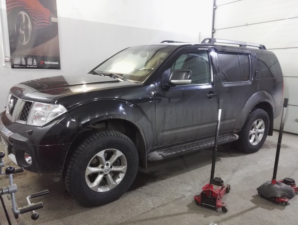 Фото в бортжурнале Nissan Pathfinder (3G)