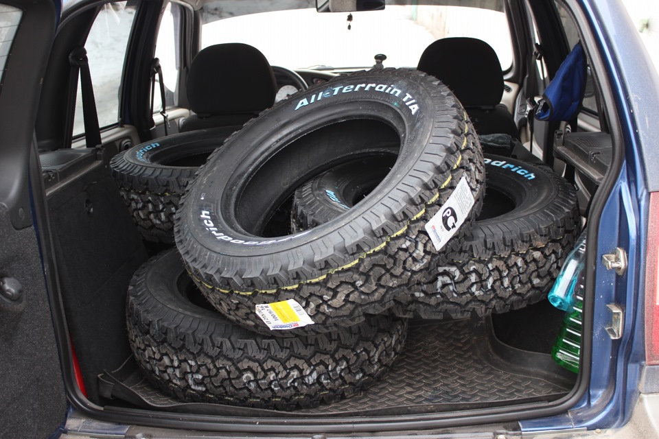 Большие и тяжёлые… — Chevrolet Niva (1G)