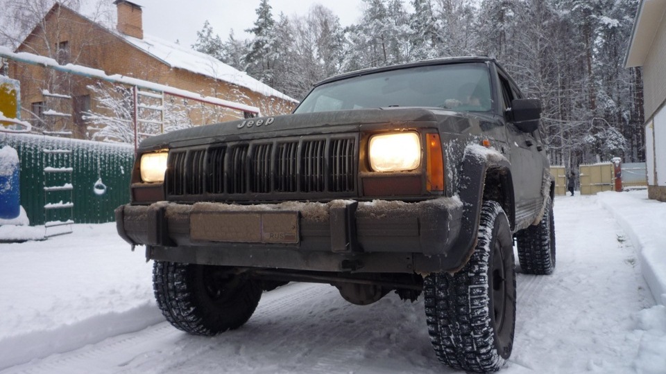 Jeep Cherokee зеленый кирпич