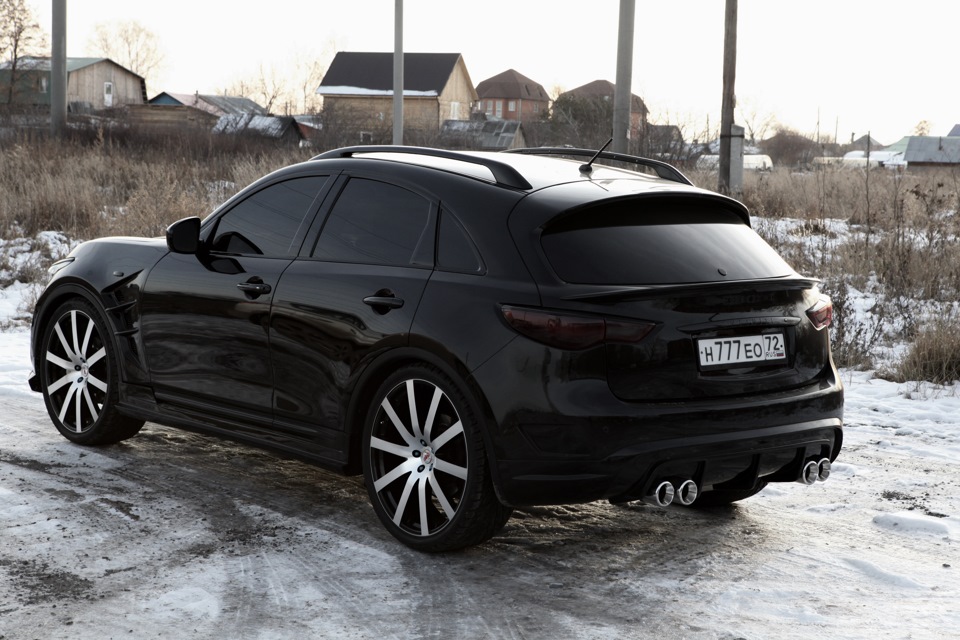 7 — Infiniti FX (2G)