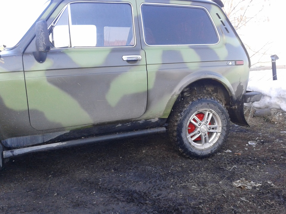 … — Lada 4x4 3D
