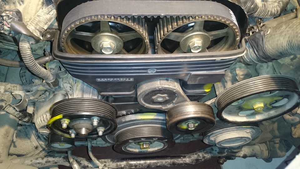 Photo from the logbook Toyota Crown (S140). Found on photo: 1006004