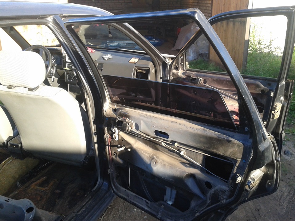 6 — Volkswagen Passat B3