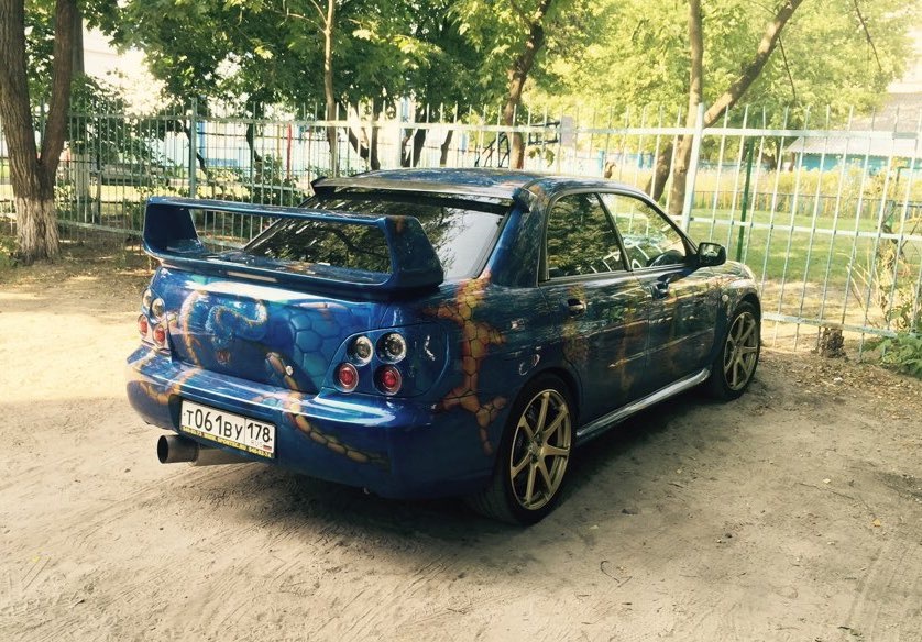 Скучает :) — Subaru Impreza WRX STI (GD)