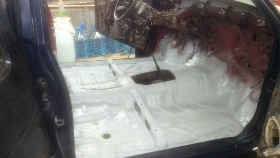 Фото в бортжурнале Nissan Terrano I