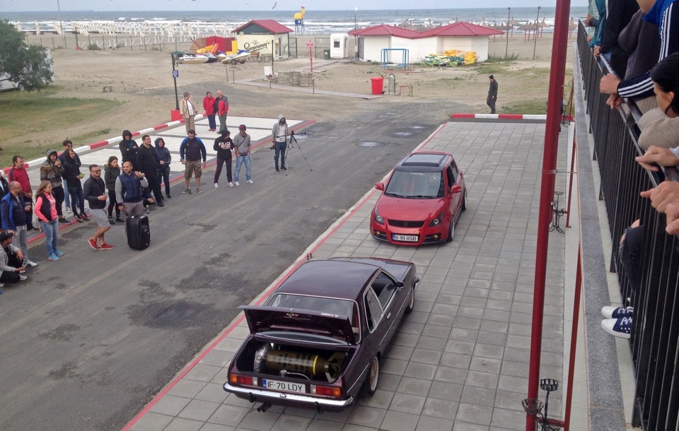 Фото в бортжурнале BMW 3 series Coupe (E30)