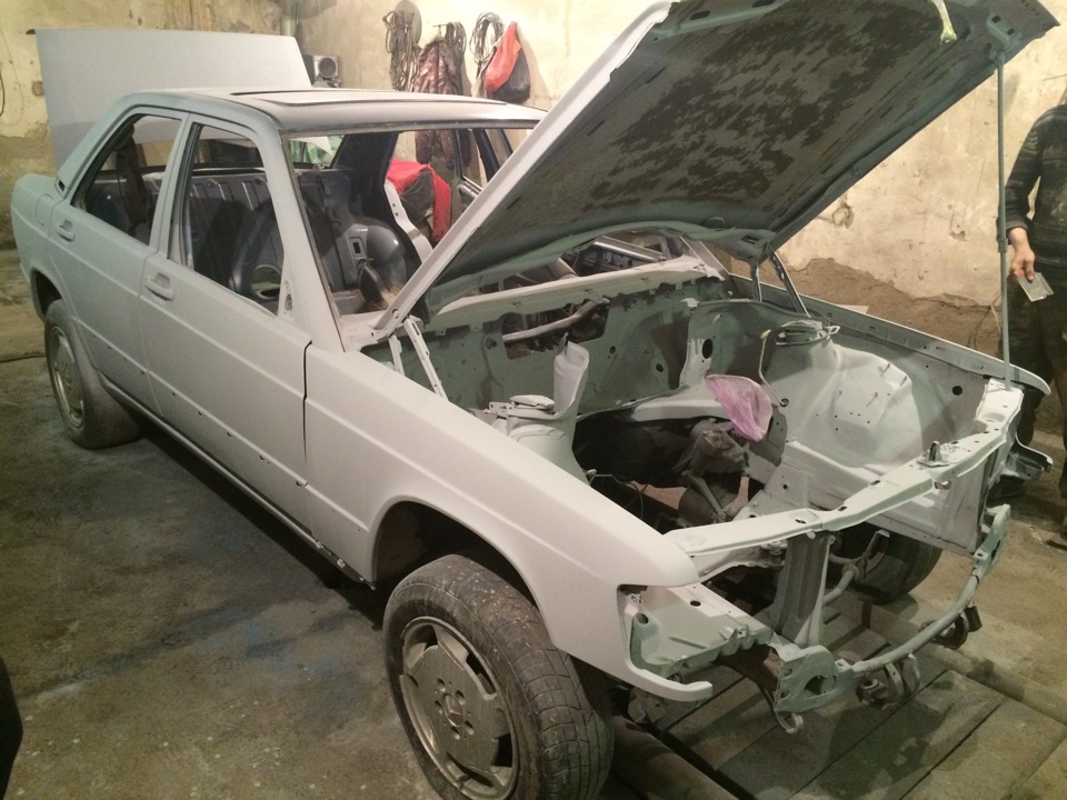Фото в бортжурнале Mercedes-Benz 190 (W201)