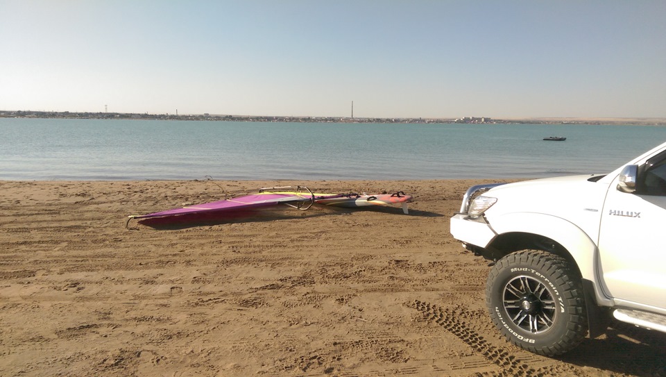 Фото в бортжурнале Toyota Hilux (7G)