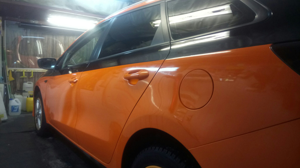 Фото в бортжурнале KIA Ceed SW (2G). Запчасти на фото: A211101