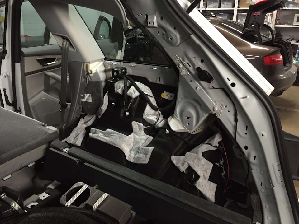 Фото в бортжурнале Audi Q7 (2G)