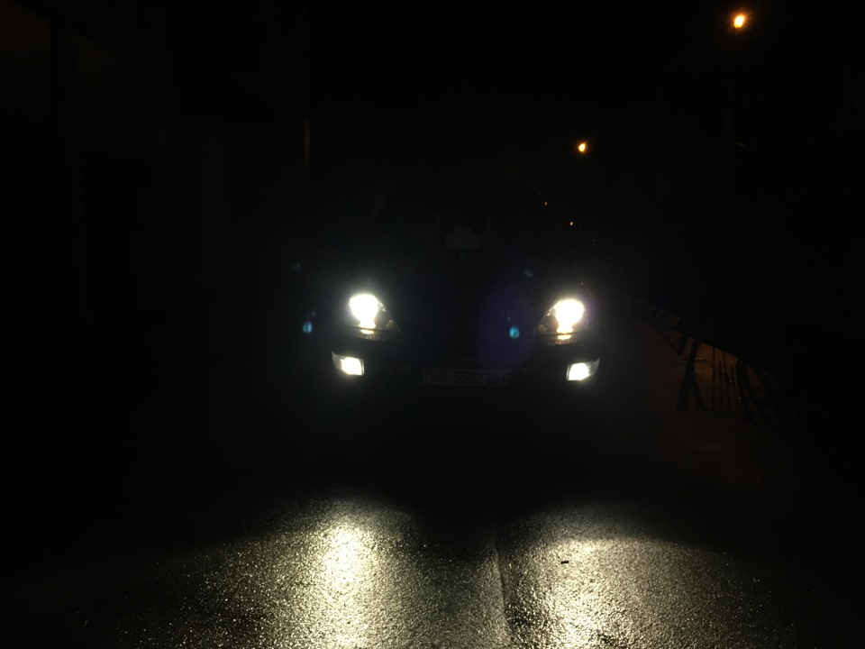 Вот такой вид спереди. По фото видно, что туманки не ослепляют. — Lexus GX (UZJ120)