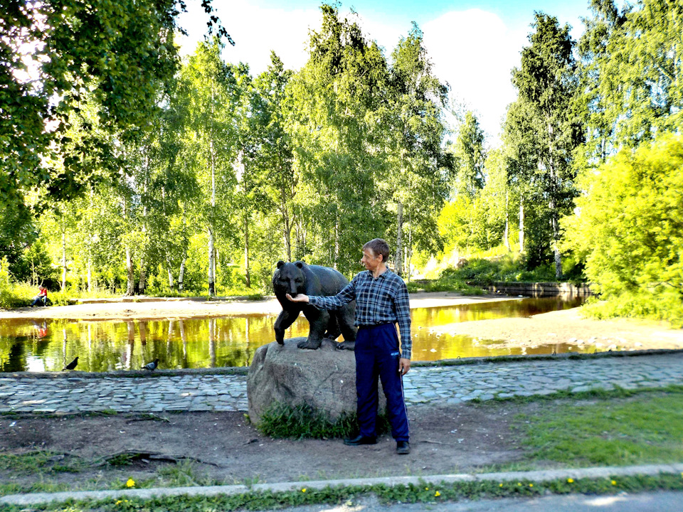 9 — Lada Ларгус