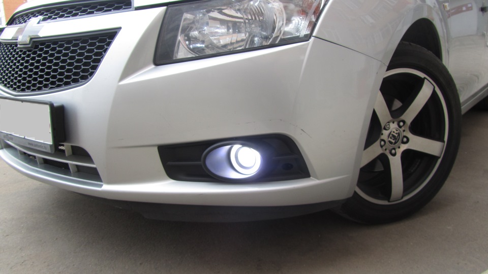 Ангельские глазки и линза — Chevrolet Cruze (1G)