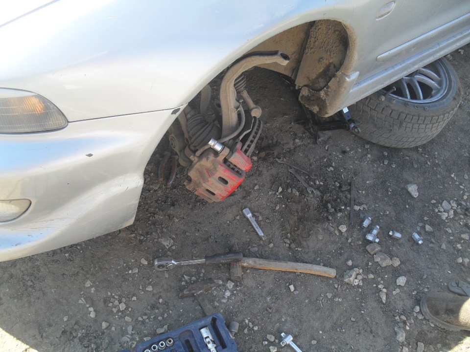 3 — Mitsubishi Galant (8G)