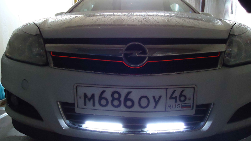 Opel Astra Белая Estelle