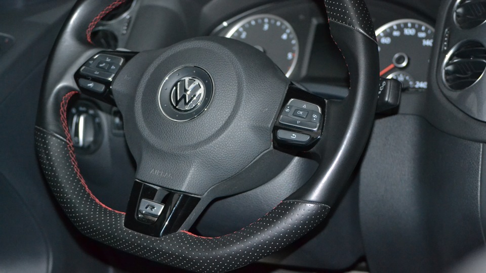 Volkswagen Tiguan _(SEHR GUT)