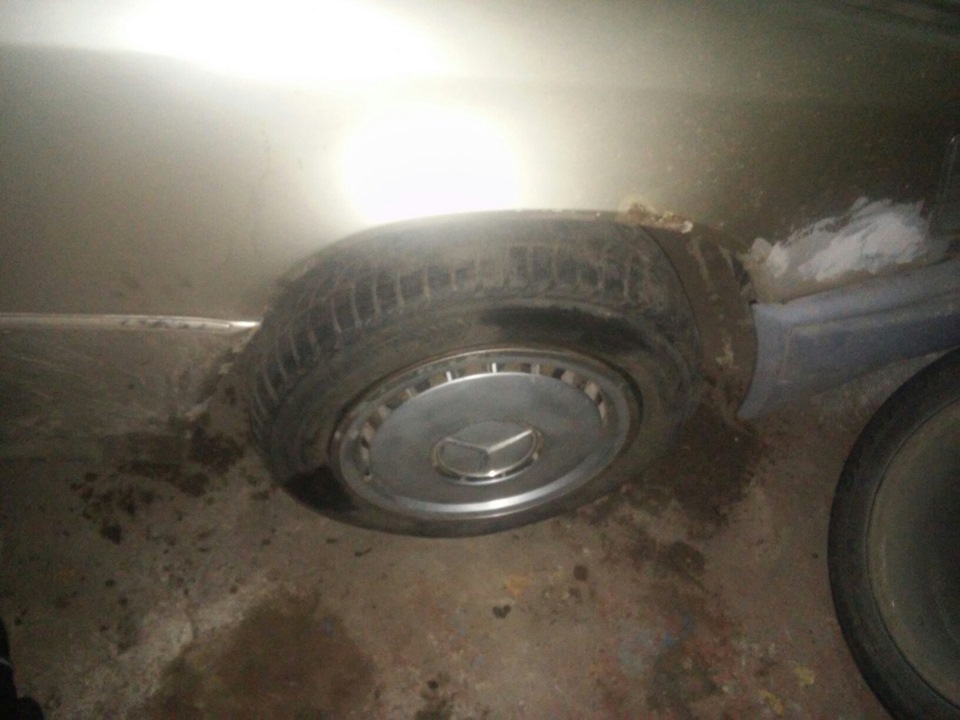 Фото в бортжурнале Mercedes-Benz E-Class (W124)