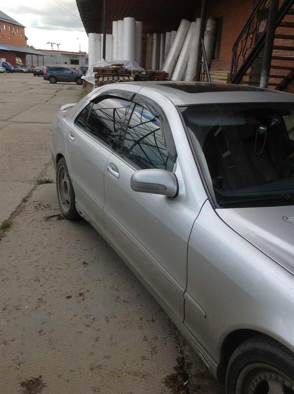 Фото в бортжурнале Mercedes-Benz S-Class (W220)