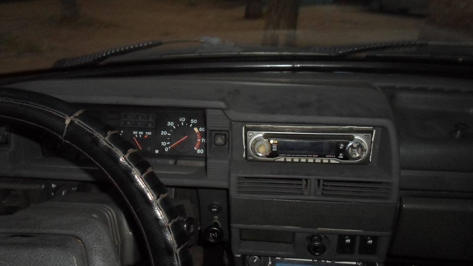 Панель — Lada 21099
