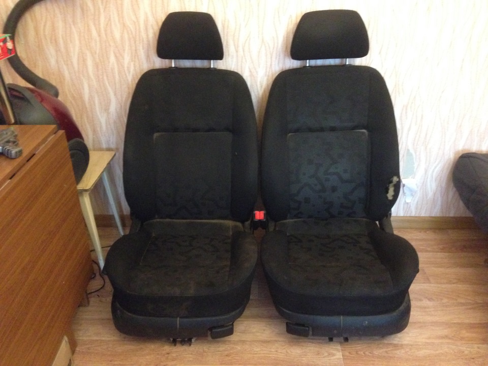 пыльные жуть — Volkswagen Golf Mk4