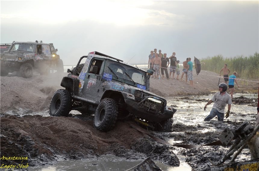 Фото в бортжурнале Jeep Wrangler (YJ)