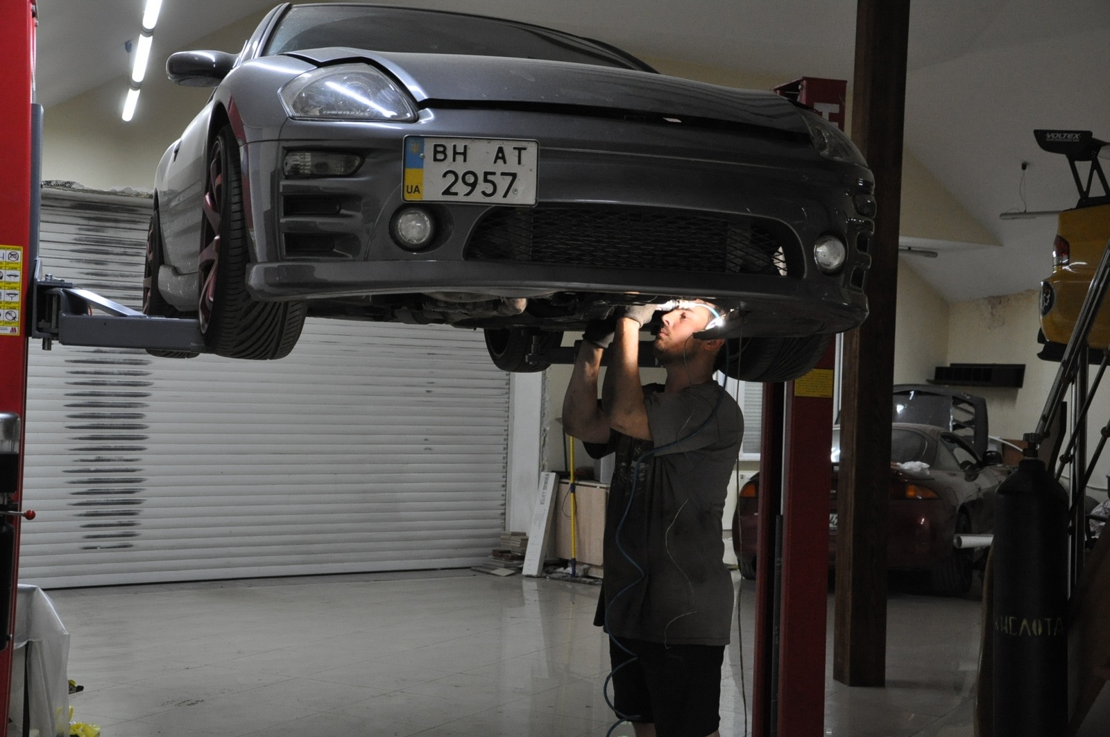 Mongol doin' shitty job — Mitsubishi Eclipse (3G)