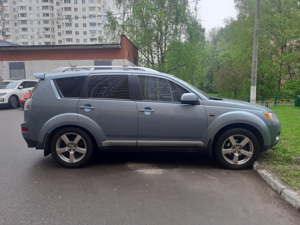 Фото в бортжурнале Mitsubishi Outlander XL