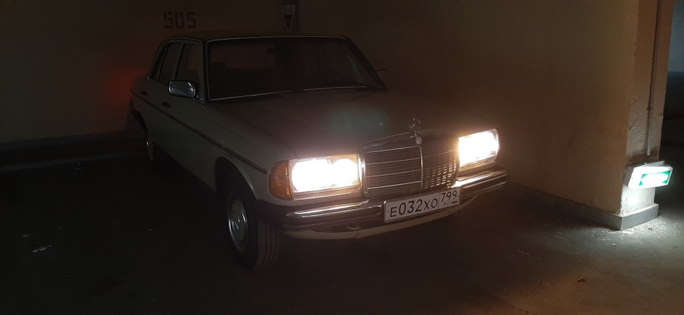Фото в бортжурнале Mercedes-Benz W123