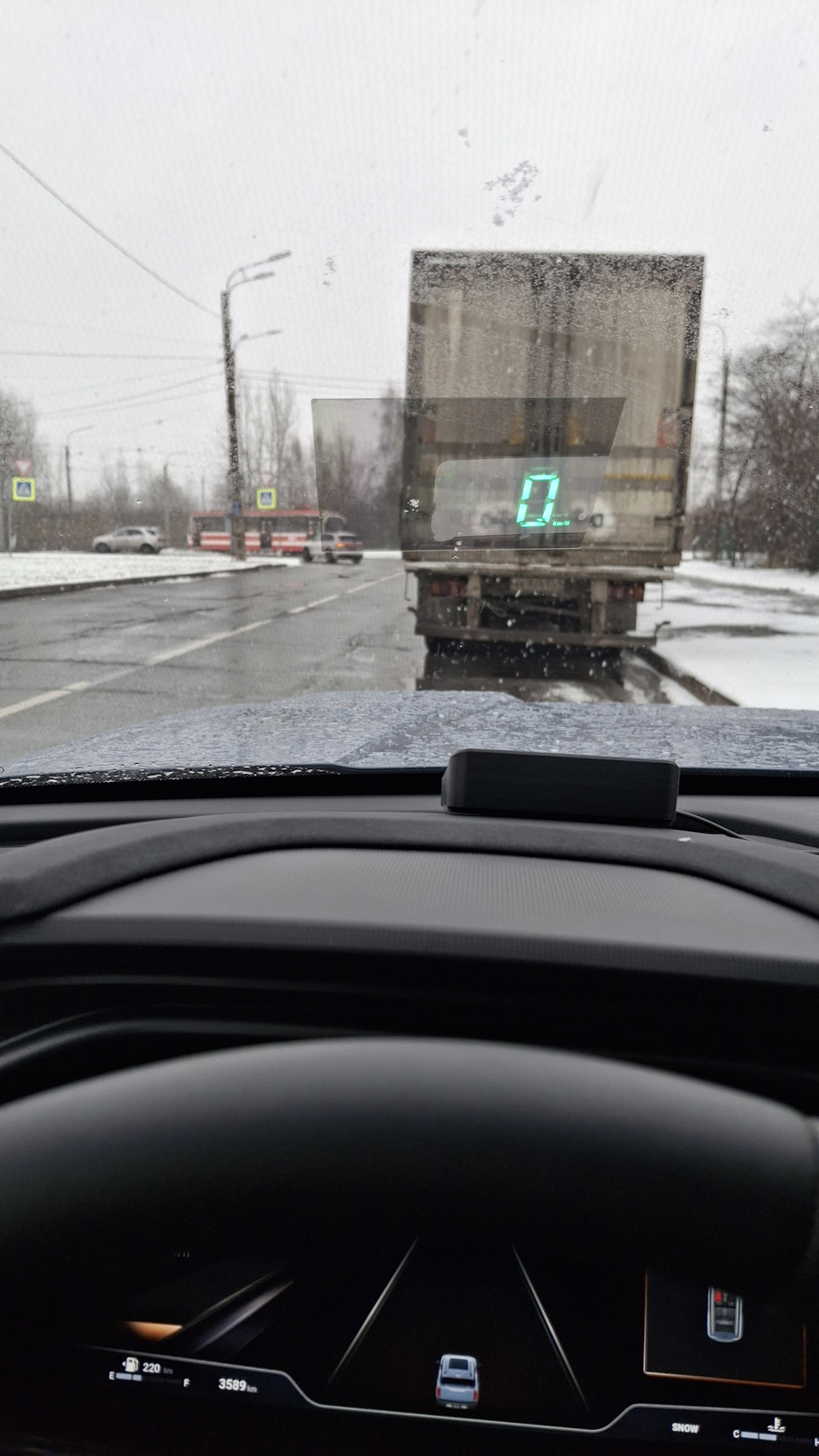 Первый вариант-прямо перед собой. — Haval H3