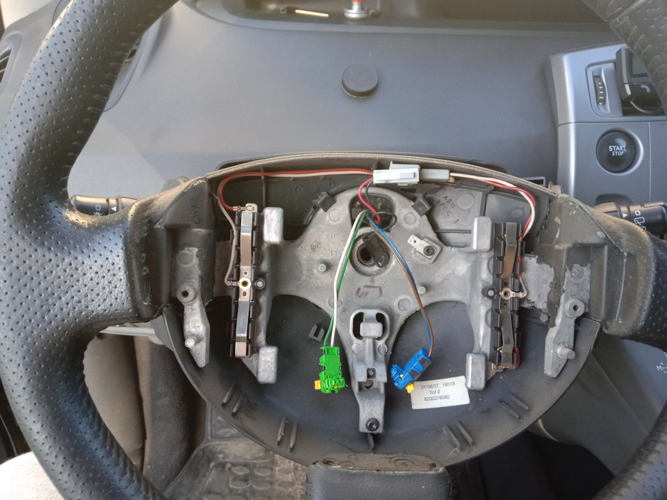 Фото в бортжурнале Renault Scenic II