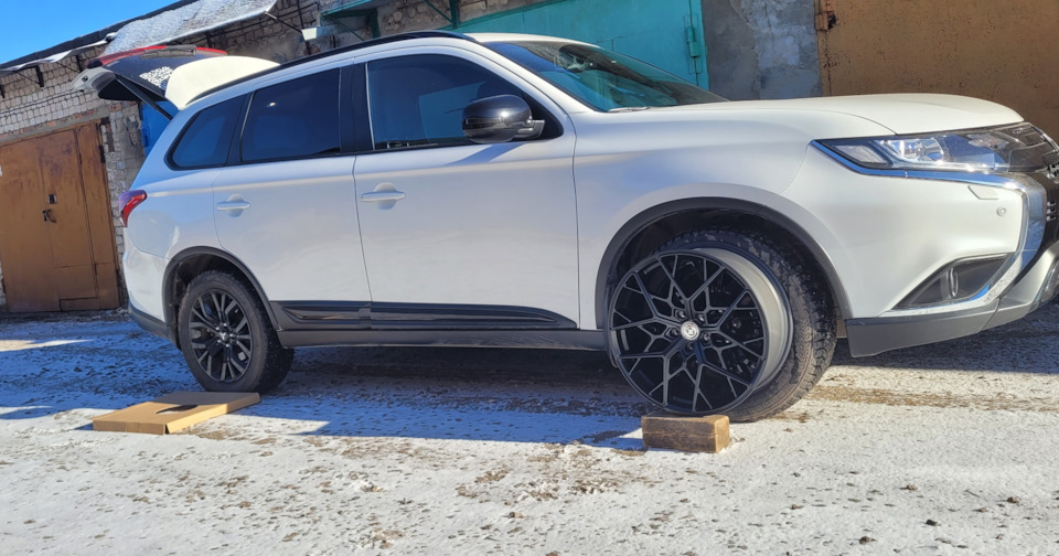 Фото – диски примерка — Mitsubishi Outlander (3G)