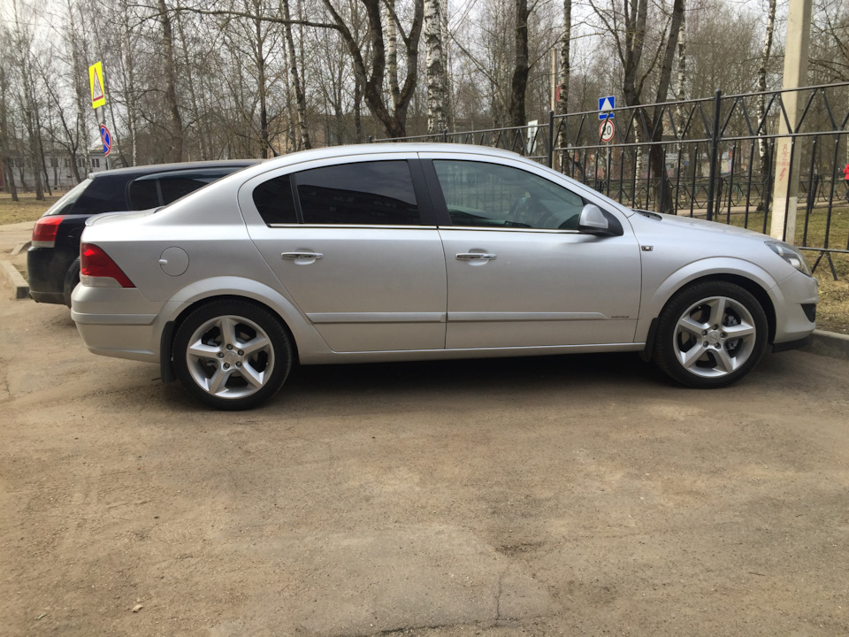 Фото в бортжурнале Opel Astra H