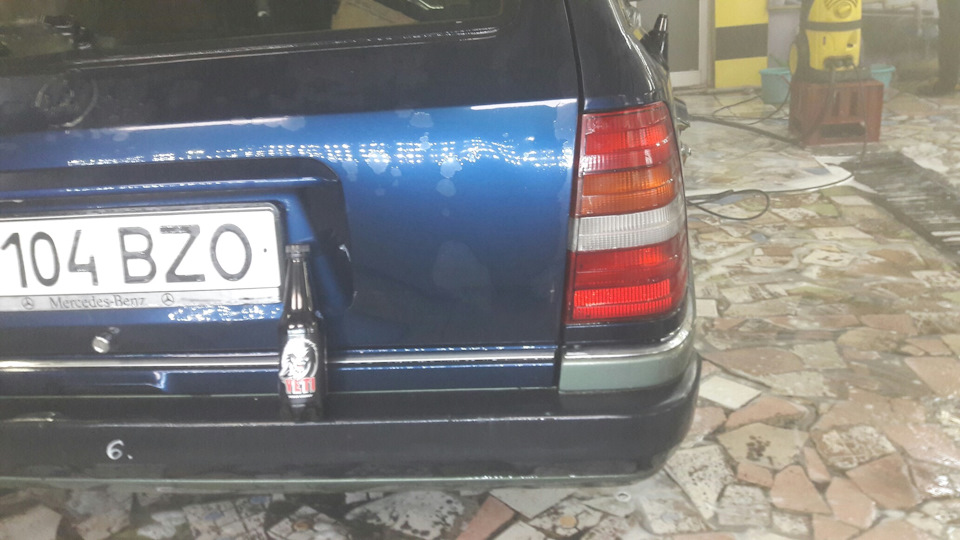 Фото в бортжурнале Mercedes-Benz E-Class (W124)