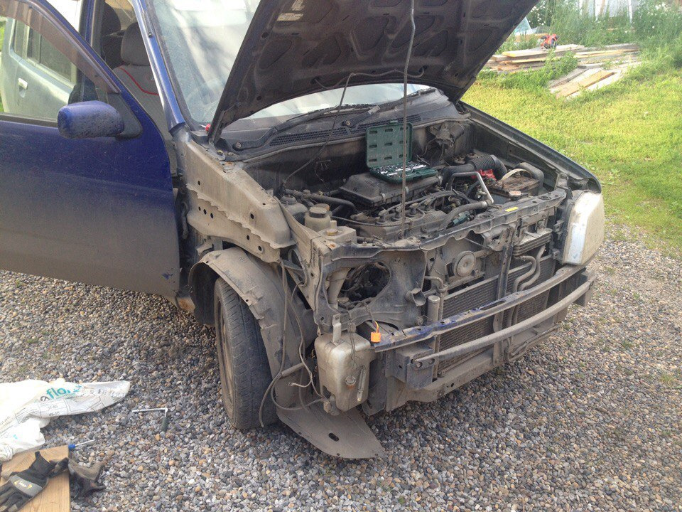 Куб в процессе ремонта — Nissan Cube I