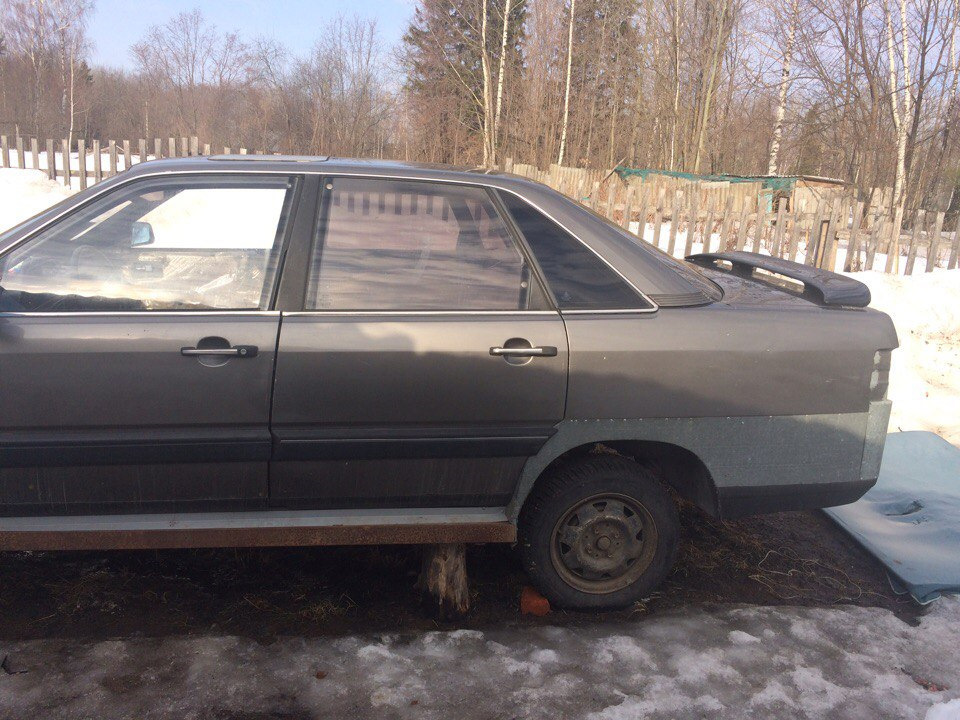 Спойлер — Audi 100 (C3)
