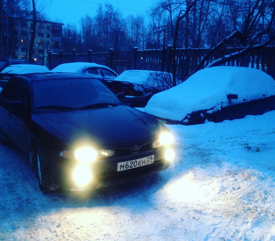 1 — Lada 21120