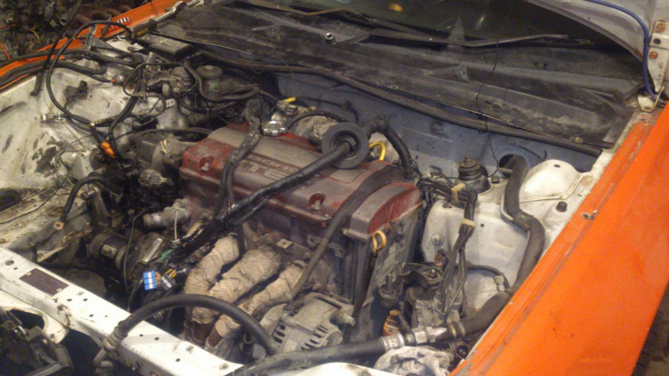 На законном месте — Honda Prelude (BB5/BB6/BB7/BB8/BB9)