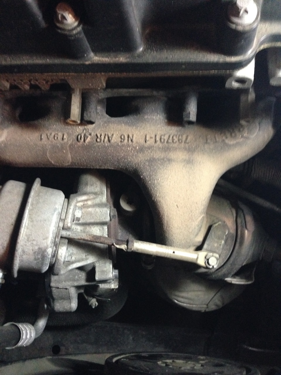3 — Opel Astra J. Запчасти на фото: 793791