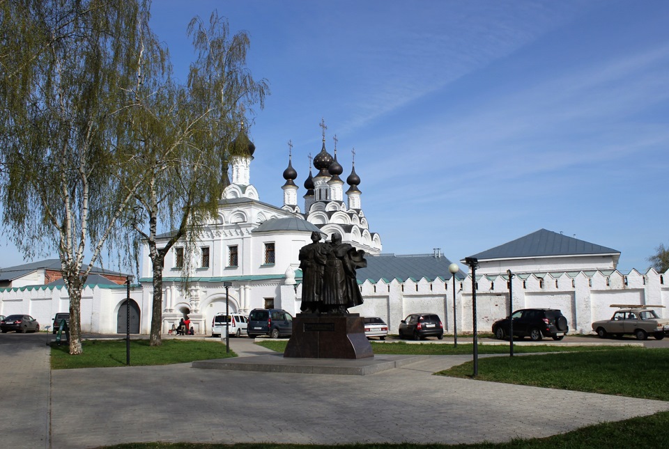 16 — Lada Ларгус