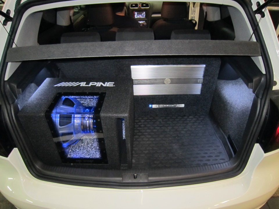 вот так теперь выглядит багажник — Volkswagen Golf Mk6
