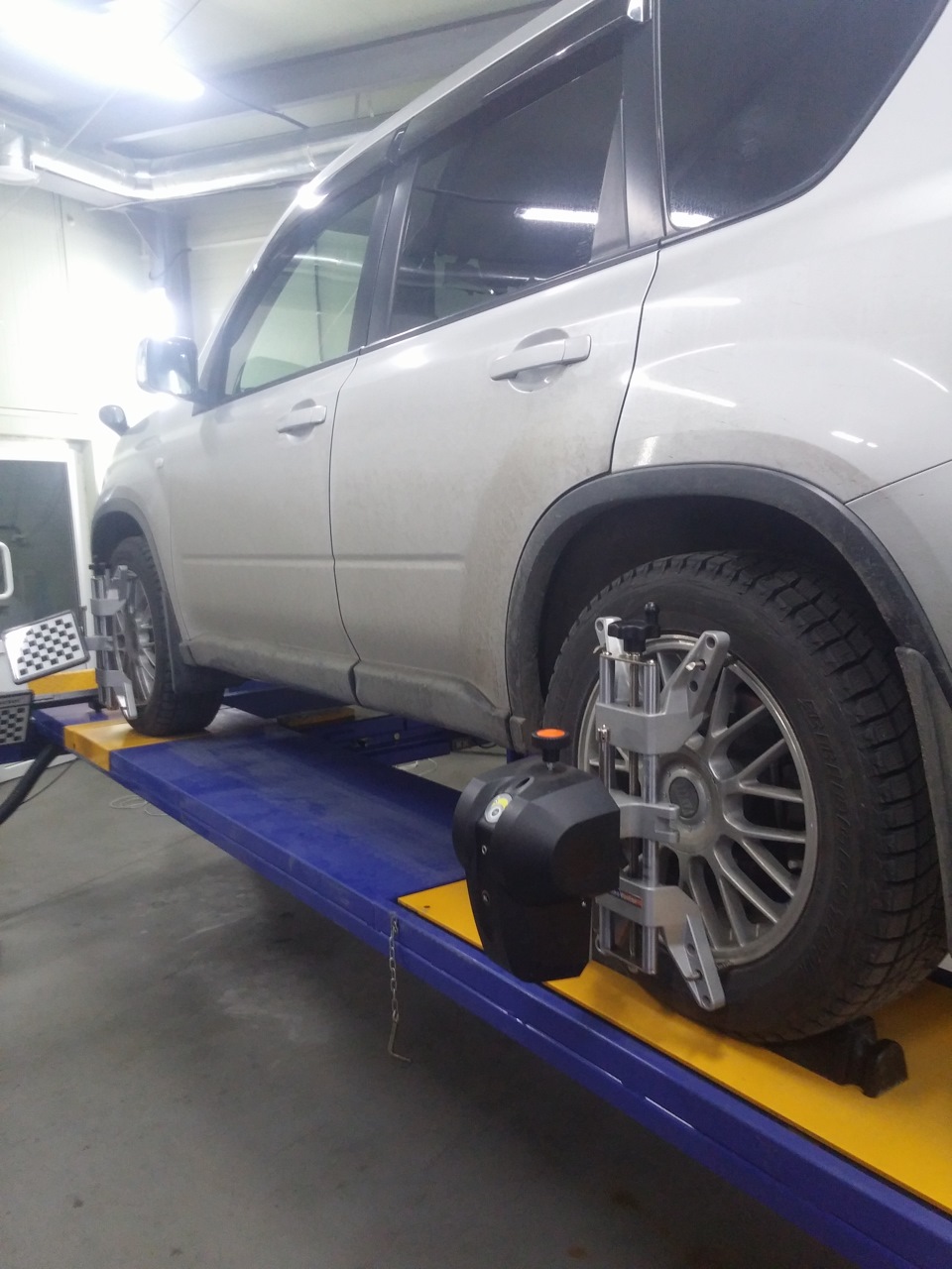 Фото в бортжурнале Nissan X-Trail II (t31)