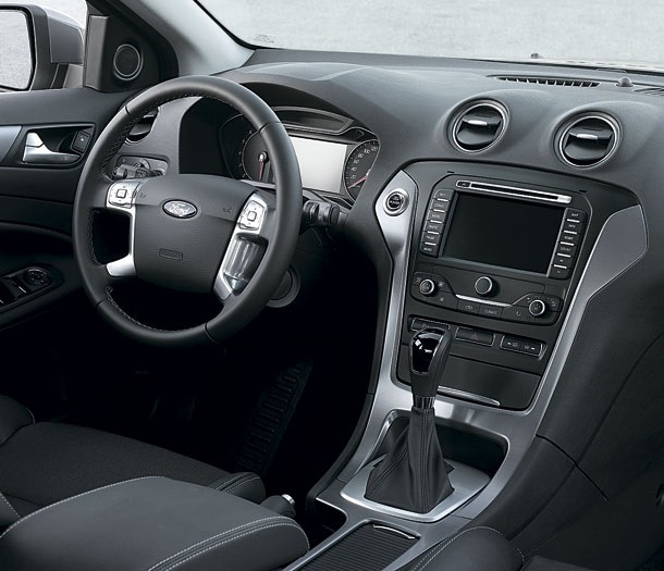 Ford Mondeo — Citroen C5 (2G)